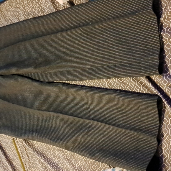 Size 16 black and white pin striped pants - Picture 2 of 7